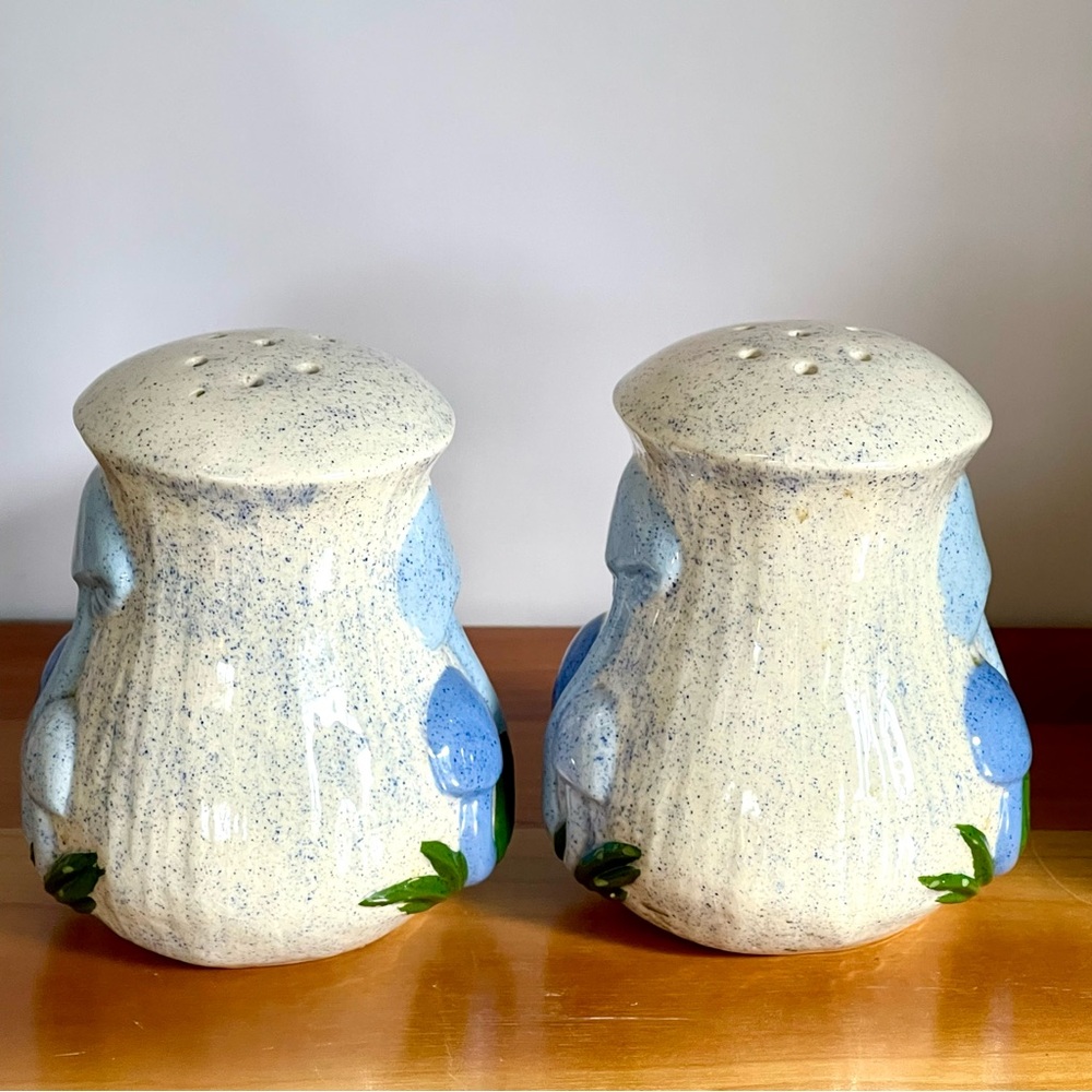 Blue Mushroom Ceramic Salt & Pepper Shakers 1970s - Picture 5 of 14